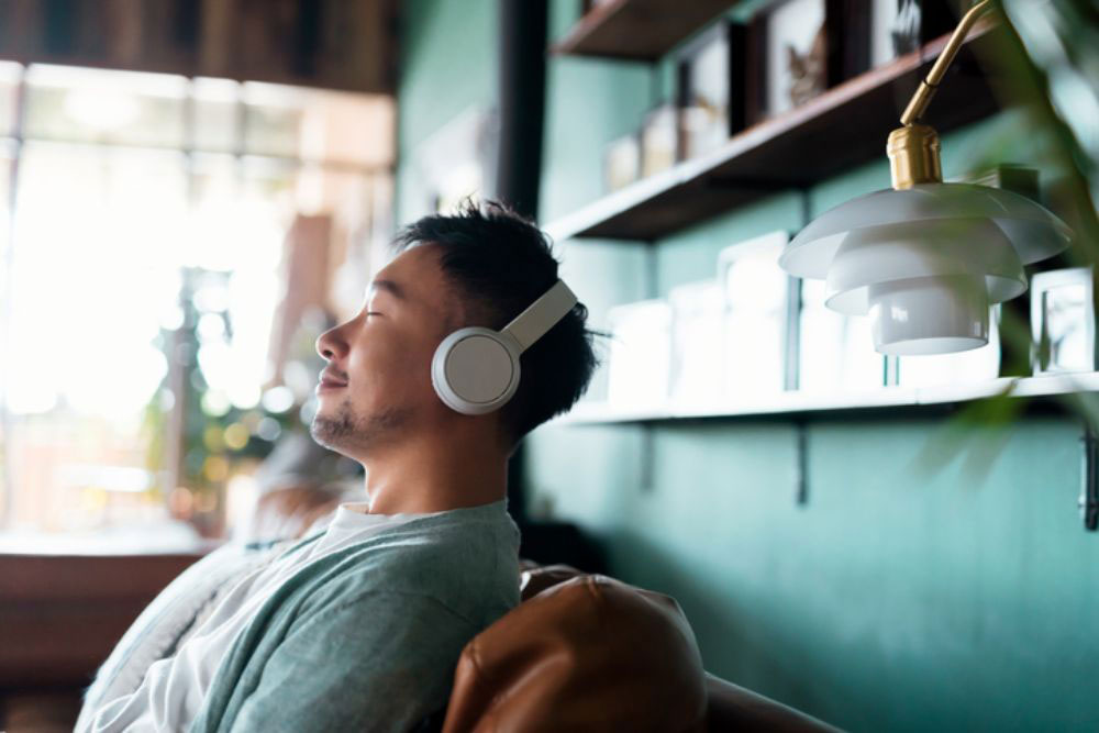 AI headphones let users choose which sounds to boost or block