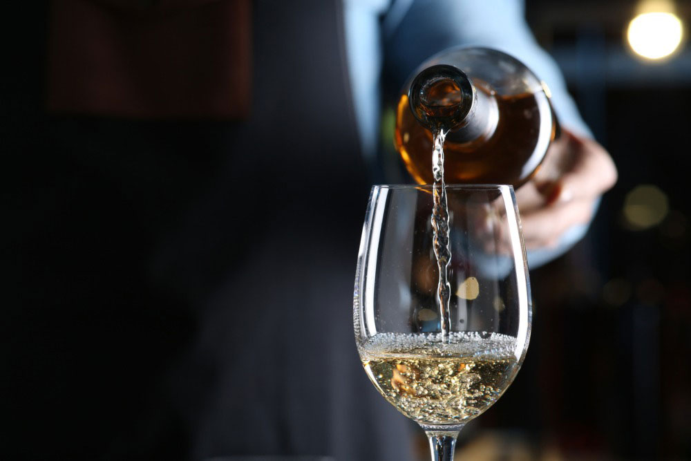 Researchers teach AI algorithm to ‘taste’ wine
